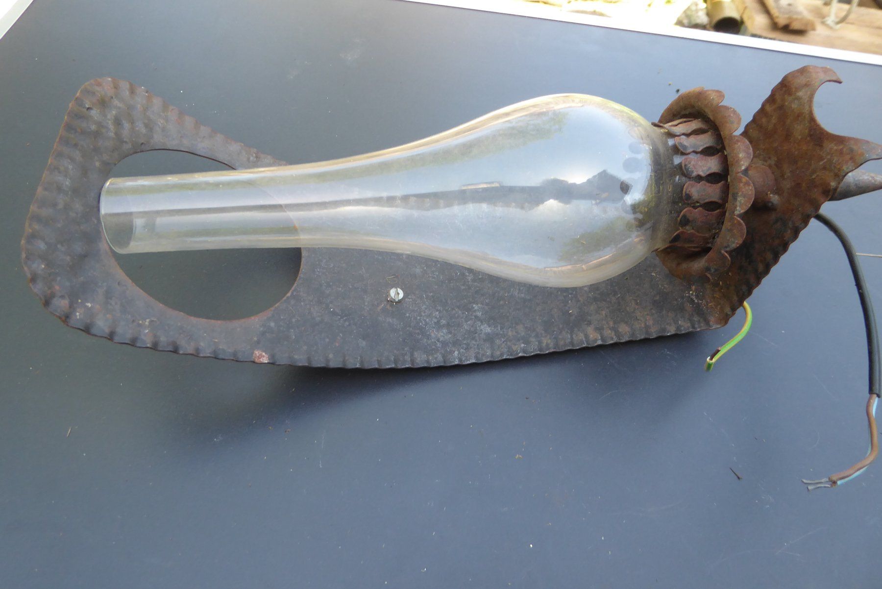 Lampade: Antike Wandlampe mit Glas elektrisch – Usato da Sargans venduto da Benziner 5