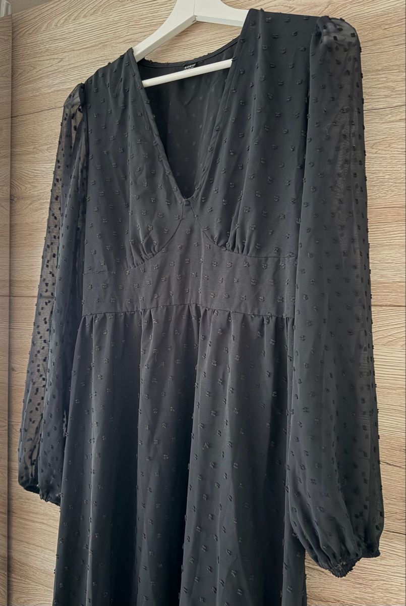 Shein Vestiti: Schwarzes Maxikleid mit Puffärmeln, Grösse XL – Nuovo (secondo la descrizione) da Au ZH venduto da FMRF 1