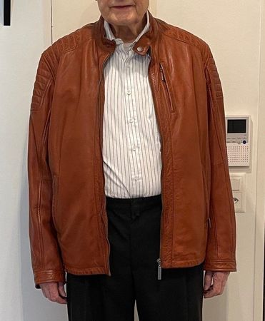 Neue Lederjacke Gr. 62, noch nie getragen,Top Zustand.