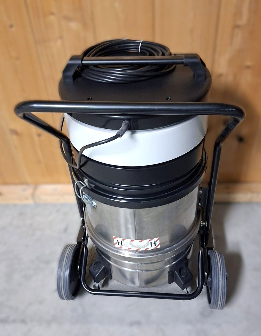Staubsauger & Zubehör: Occasion Industriesauger SE 220 ICLEAN – Gebraucht aus Weite von SEWEITE76 1