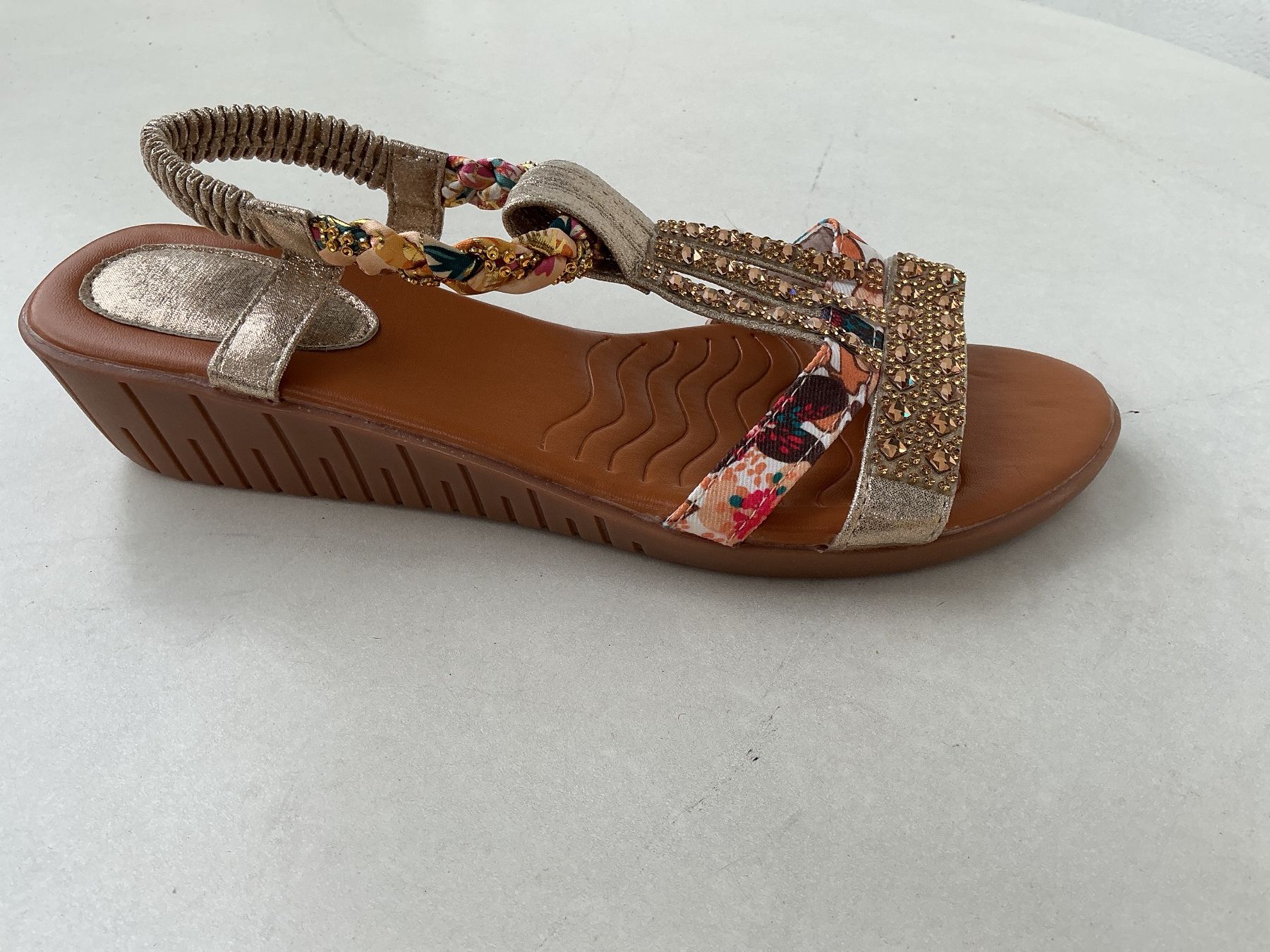 Scarpe da donna: Sandale für den Sommer – Nuovo (secondo la descrizione) da Bischofszell venduto da Emida