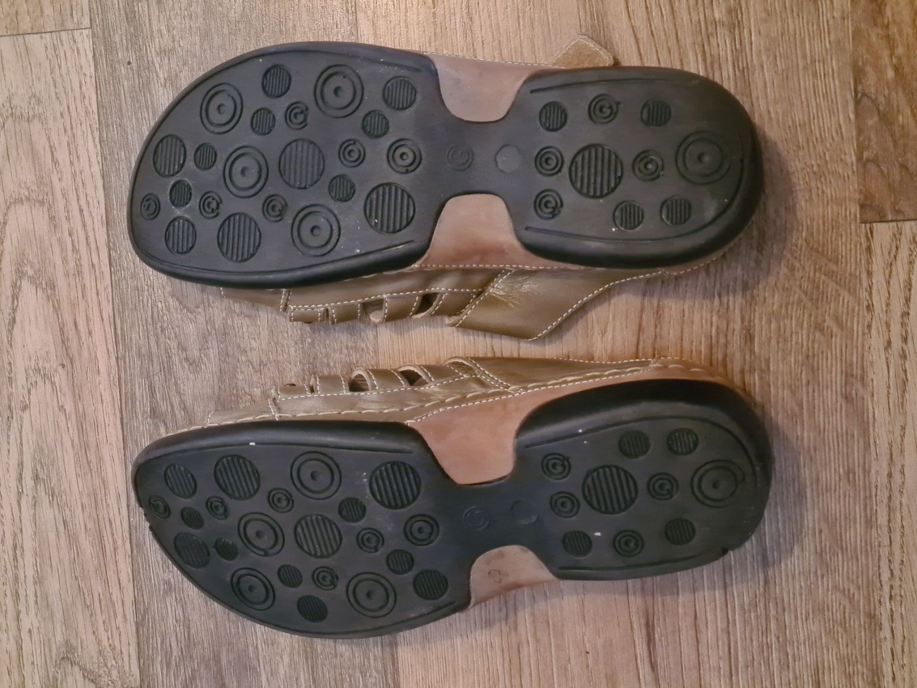Damenschuhe: Sandalette Grösse 39 – Gebraucht aus Olten von chaas21 2