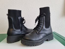 Boots Gr. 37 schwarz