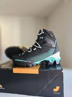 La Sportiva Aequilibrium ST GTX 38