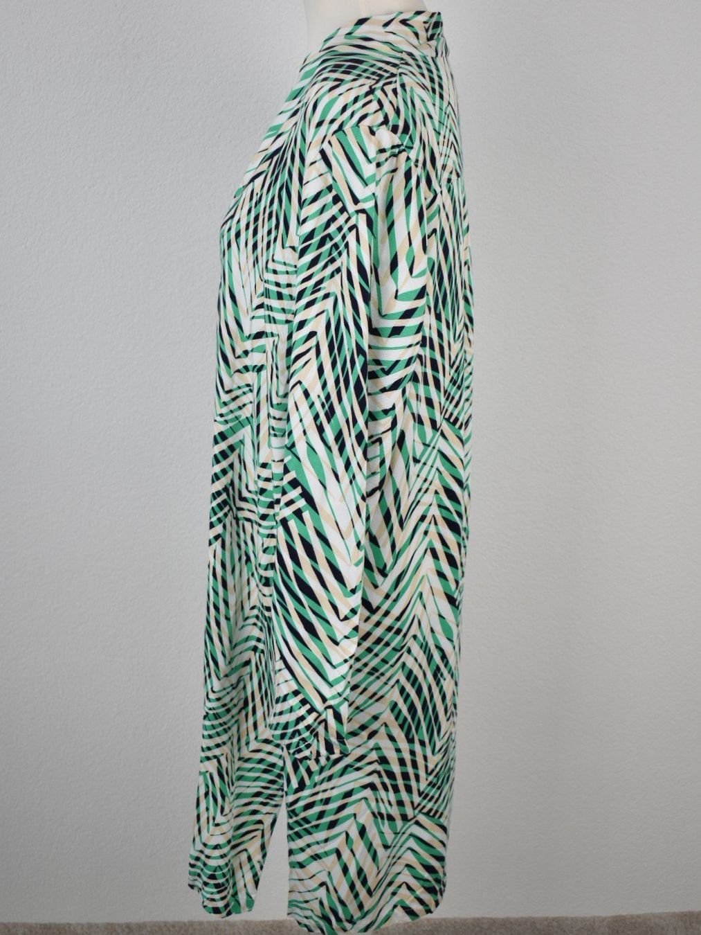 Kleider: Minimum Kleid Gr.38 neuwertig 100% Viskose – Neu (gemäss Beschreibung) aus Nürensdorf von 2ND_STORY 1
