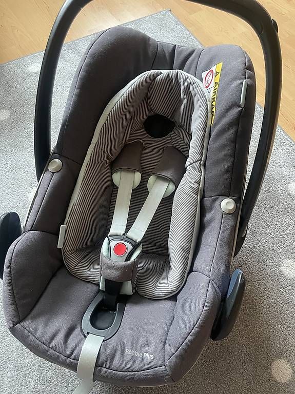 Seggiolini per auto: Maxi-Cosi Pebble Plus i-Size Babyschale – Usato da Zignau venduto da Murli_24 1