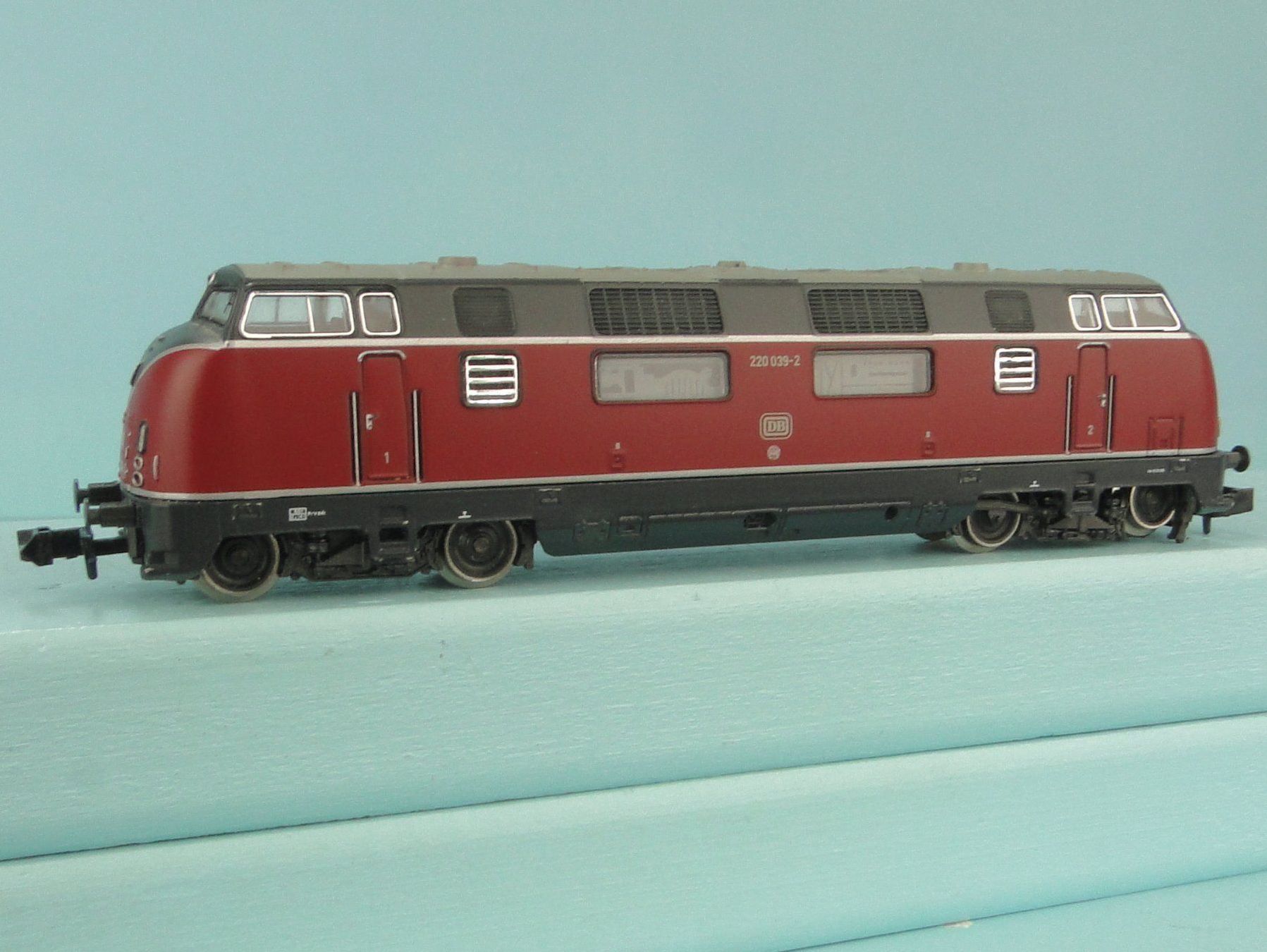 Roco Modellini di ferrovie: Roco 23283 Spur N V220 – Usato da Bülach venduto da cann11 2