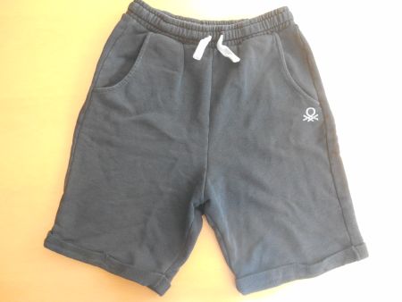 Schwarze Baumwollshort von Benetton Gr. 170