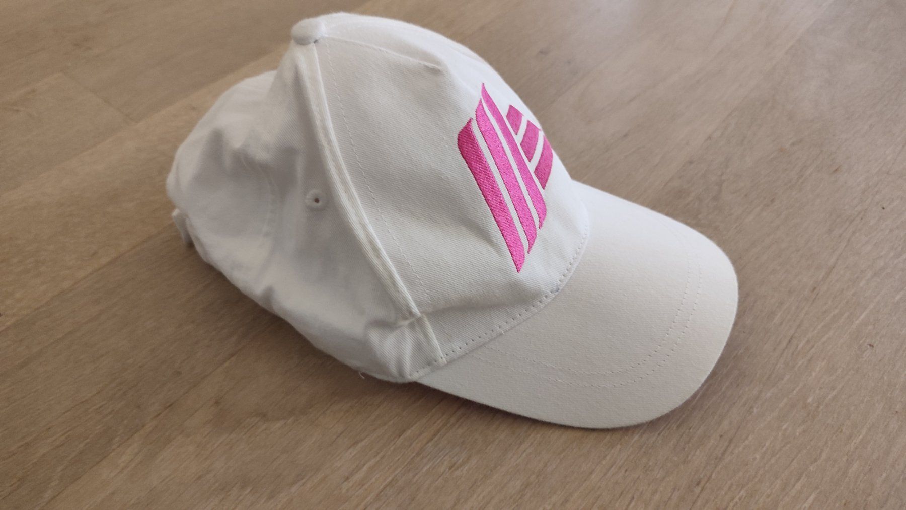 Sonstige Damenmode: Sonnenhut. – Gebraucht aus Bellikon von MellonCollieMitTwint