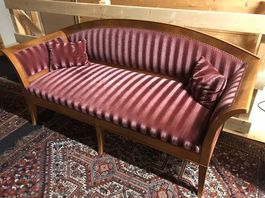 Antiquität! Sehr schönes und perfektes Biedermeier-Sofa