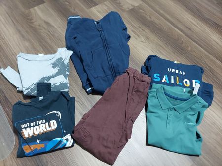 Kleiderpaket Grösse 134/140 zum austragen
