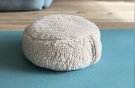 Manduka wool meditation cushion 