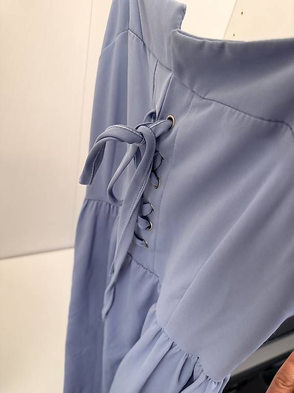 Robes: Robe taille unique – D'occasion à Biel/Bienne par secondstore 1