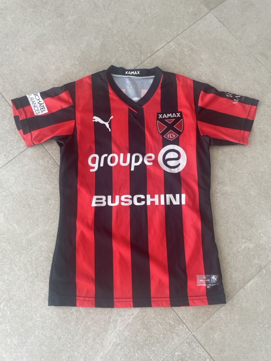 Puma Trainer, Turnhosen & -trikots: Maillot Neuchâtel Xamax Puma 152 – Gebraucht aus Genève von jon_ydl8