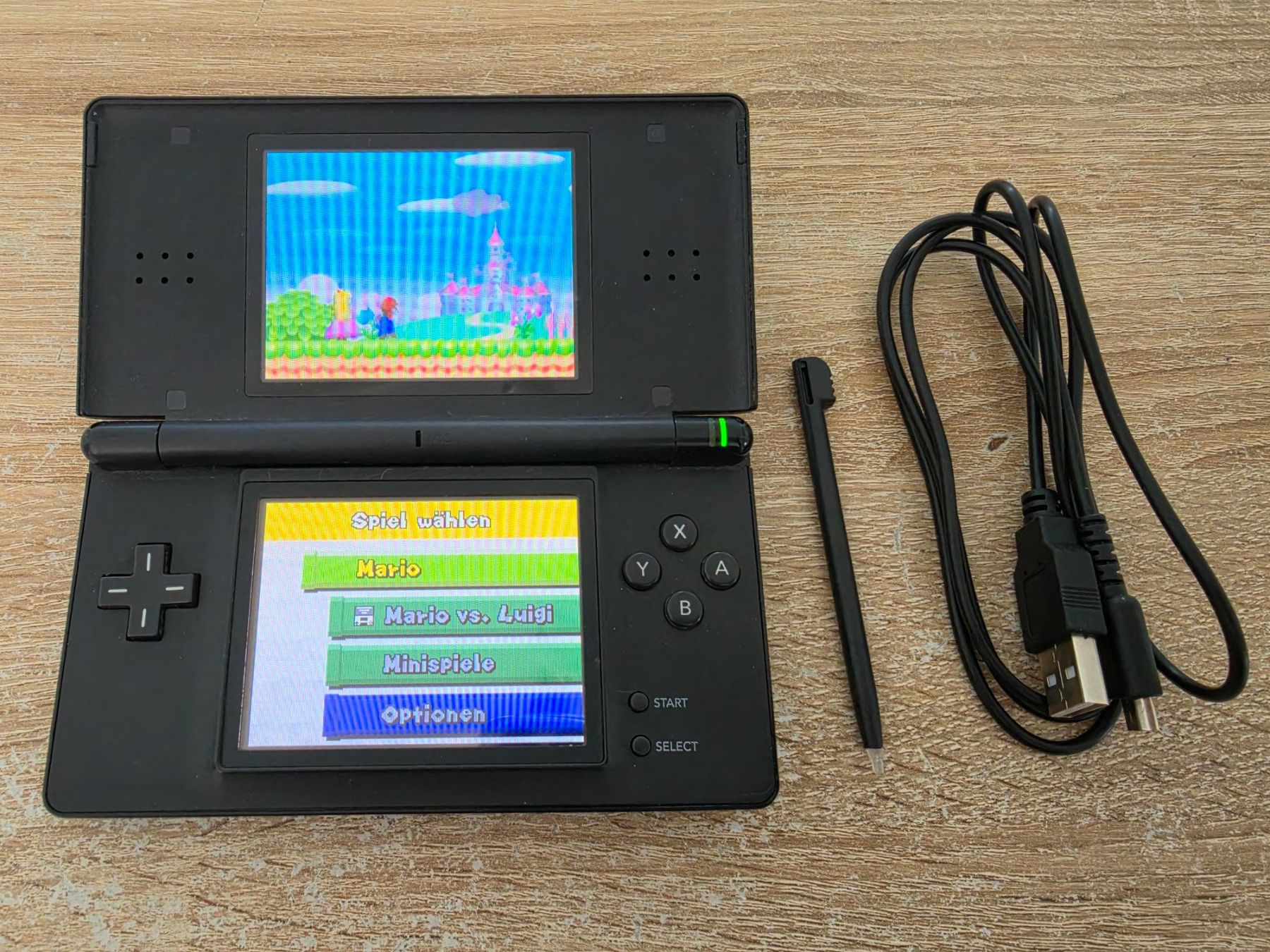 Nintendo Konsolen: Nintendo DS lite in schwarz – Gebraucht aus Sempach von Knuckles17 1