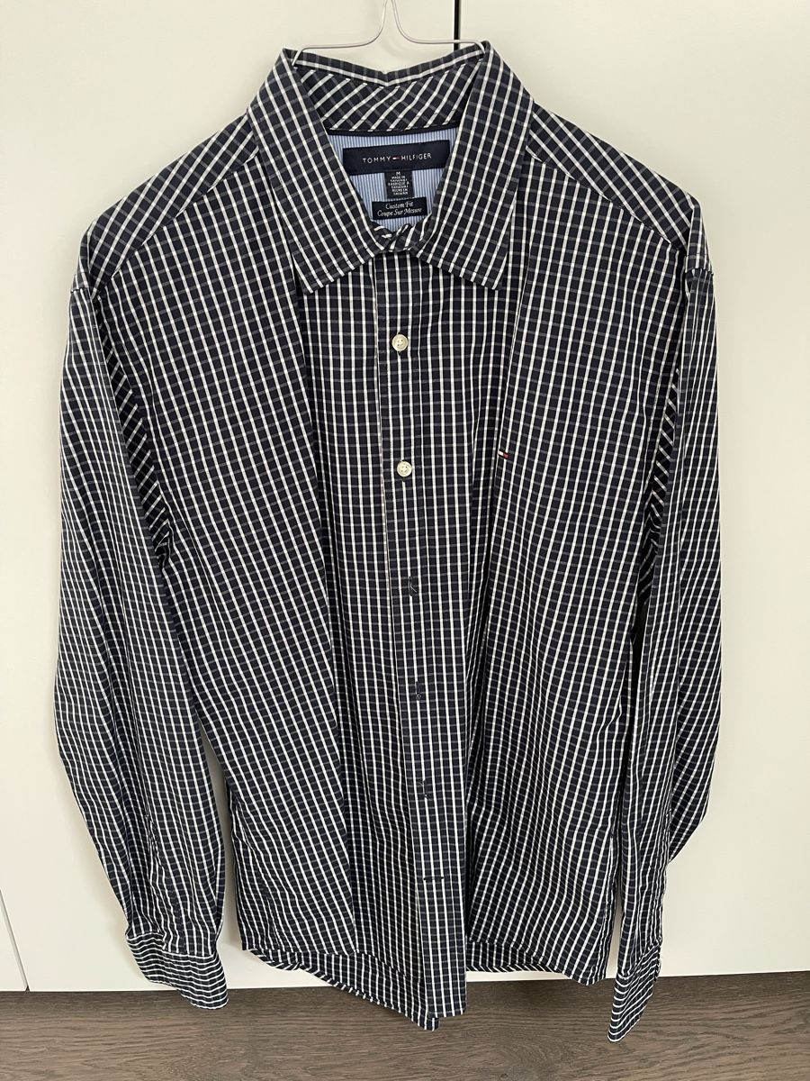 Tommy Hilfiger Hemden: Original Tommy Hilfiger Hemd  Grösse M custom fit – Neu (gemäss Beschreibung) aus Embrach von selfie13