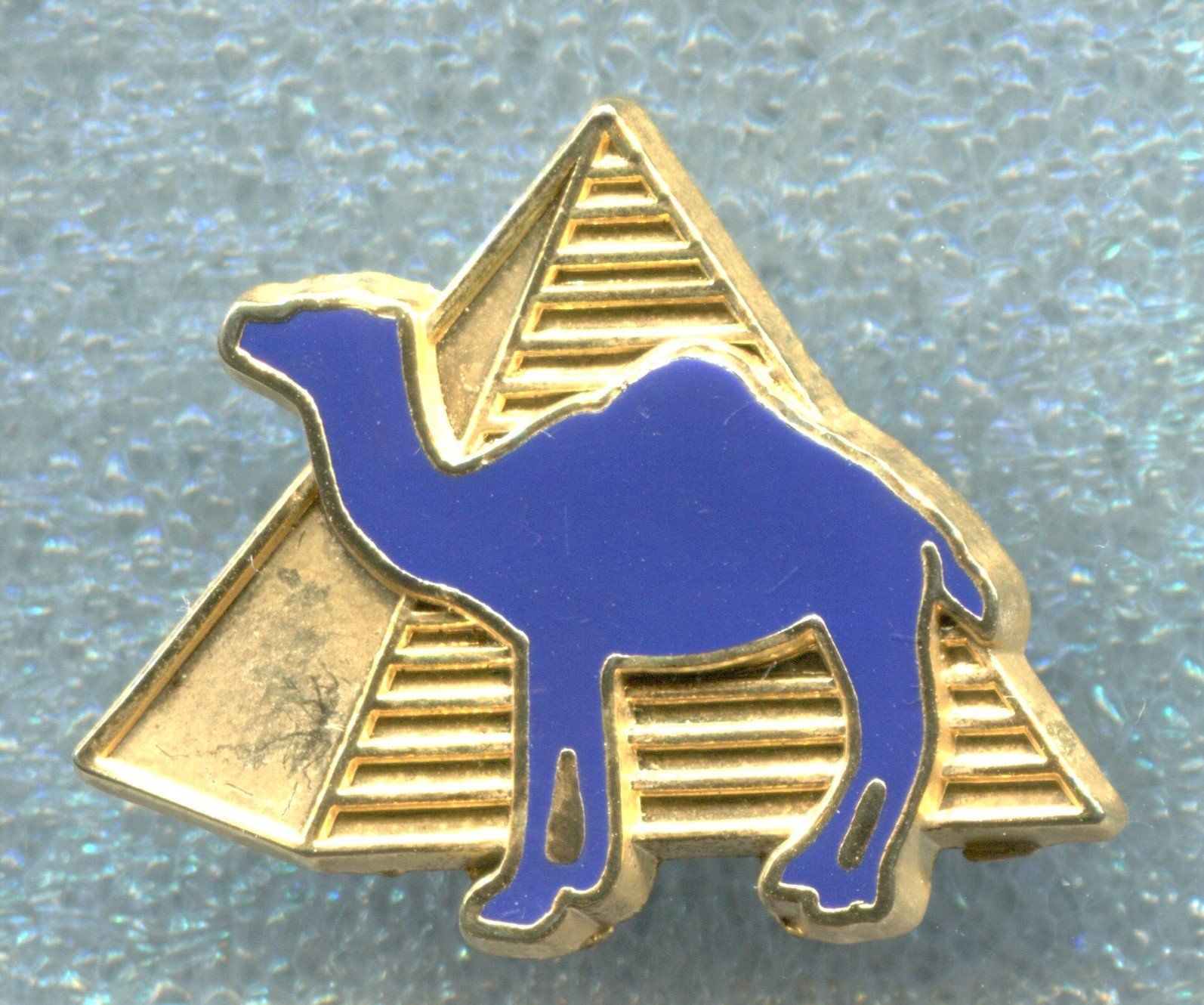Camel Plaquettes & Badges: CAMEL  – D'occasion à Winterthur par Sammleroase