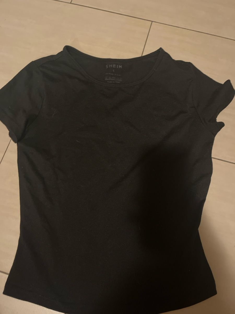 Shein T-Shirts: T-shirt Shein – Gebraucht aus Icogne von Molfo