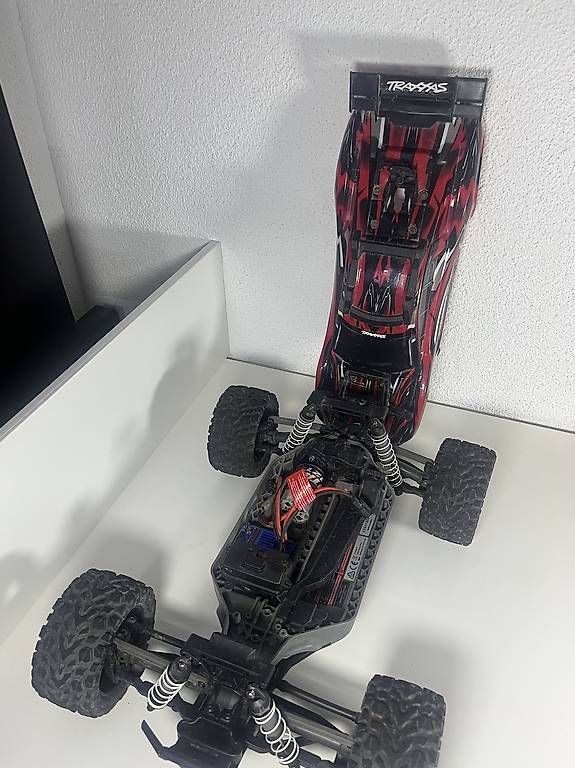 RC Kits de montage: Traxxas Rustler Rc Auto – D'occasion à Brüttisellen par arm_ks2r 3