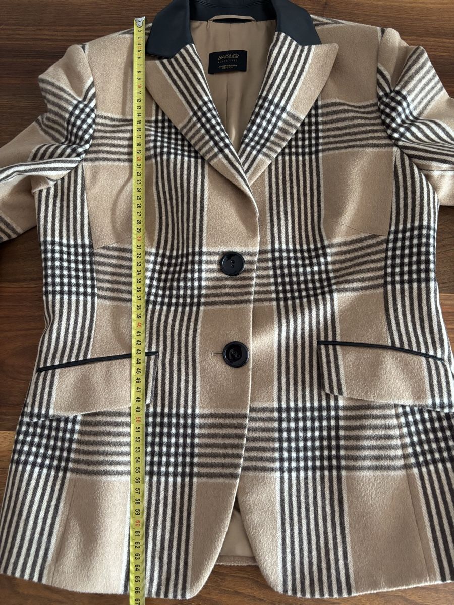 Basler Giacche: Blazer Basler Gr. 38 100% Kamelhaar – Usato da Winterthur venduto da san_wd8j 7