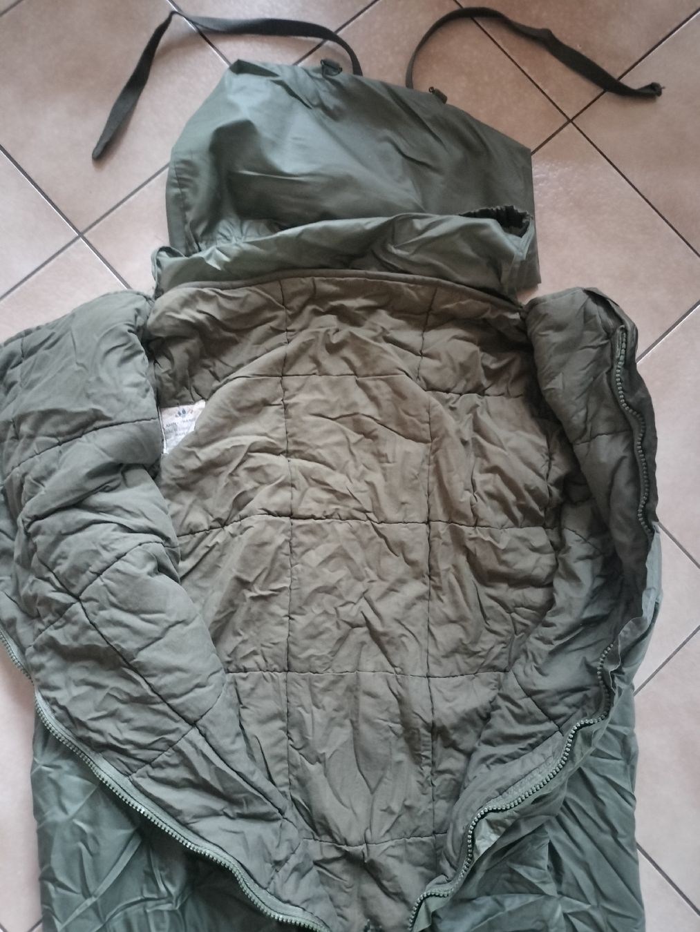 Sacchi a pelo: Armee Militär Schlafsack Frankreich – Usato da Schwanden Sigrisw venduto da cadieux71 4