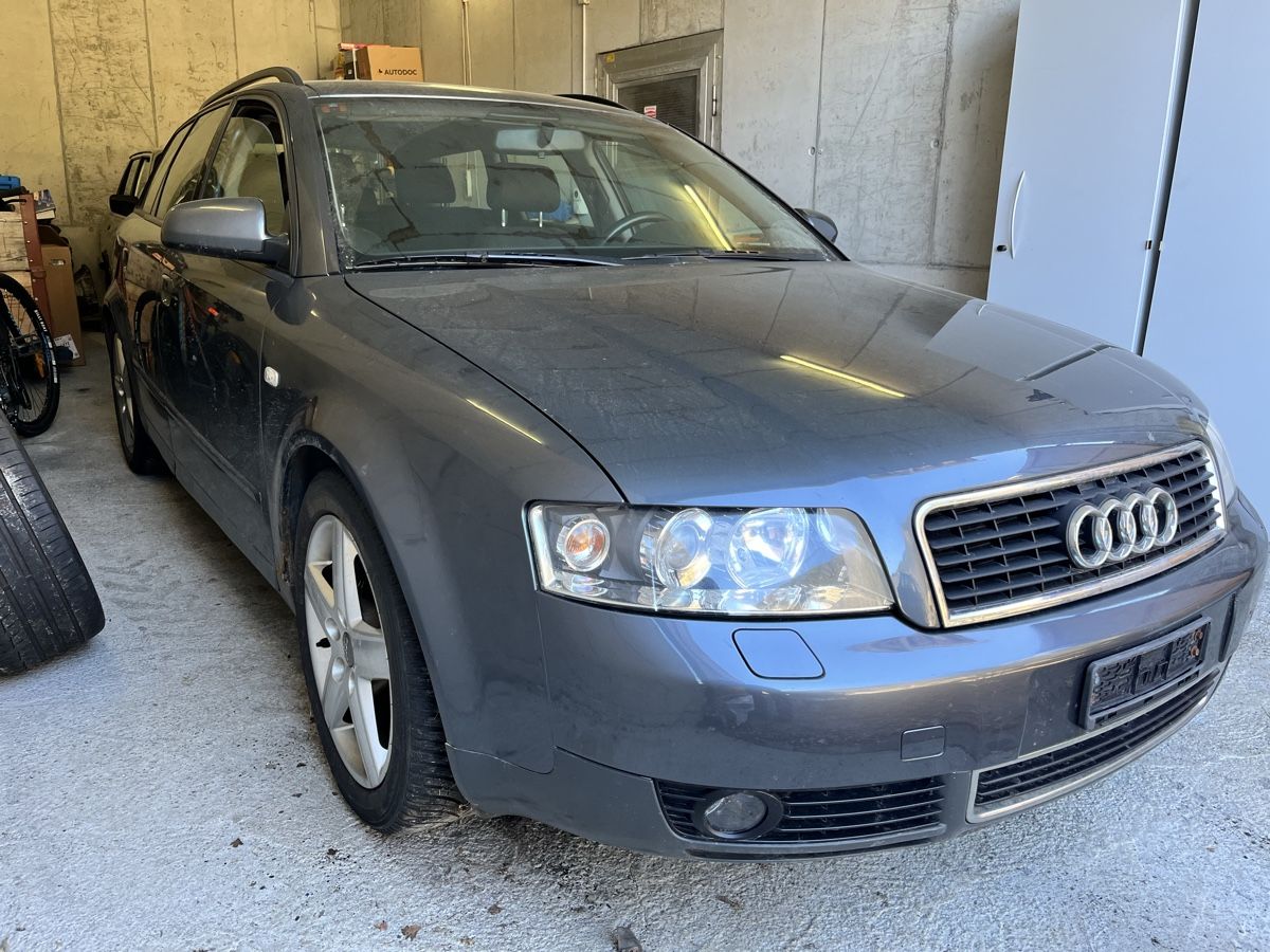 Audi Automobili: Audi A4 B6 Avant Quattro – Difettoso da Lenk im Simmental venduto da Treuthy 7