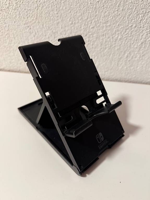 Altro in Decorazioni & Accessori: Ständer für Nintendo Switch, faltbar – Usato da Widnau venduto da Daniel81