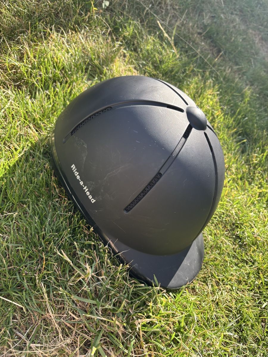 Helme: Reithelm  – Gebraucht aus Gunzwil von nat_yy2y 1