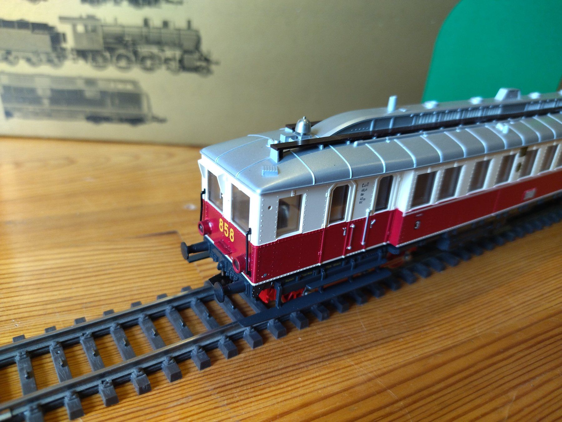 Trix Modellini di ferrovie: Trix Triebwagen 2469 (515) – Usato da Basel venduto da BeanieUp 2