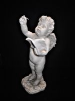 Engel aus Kunststein