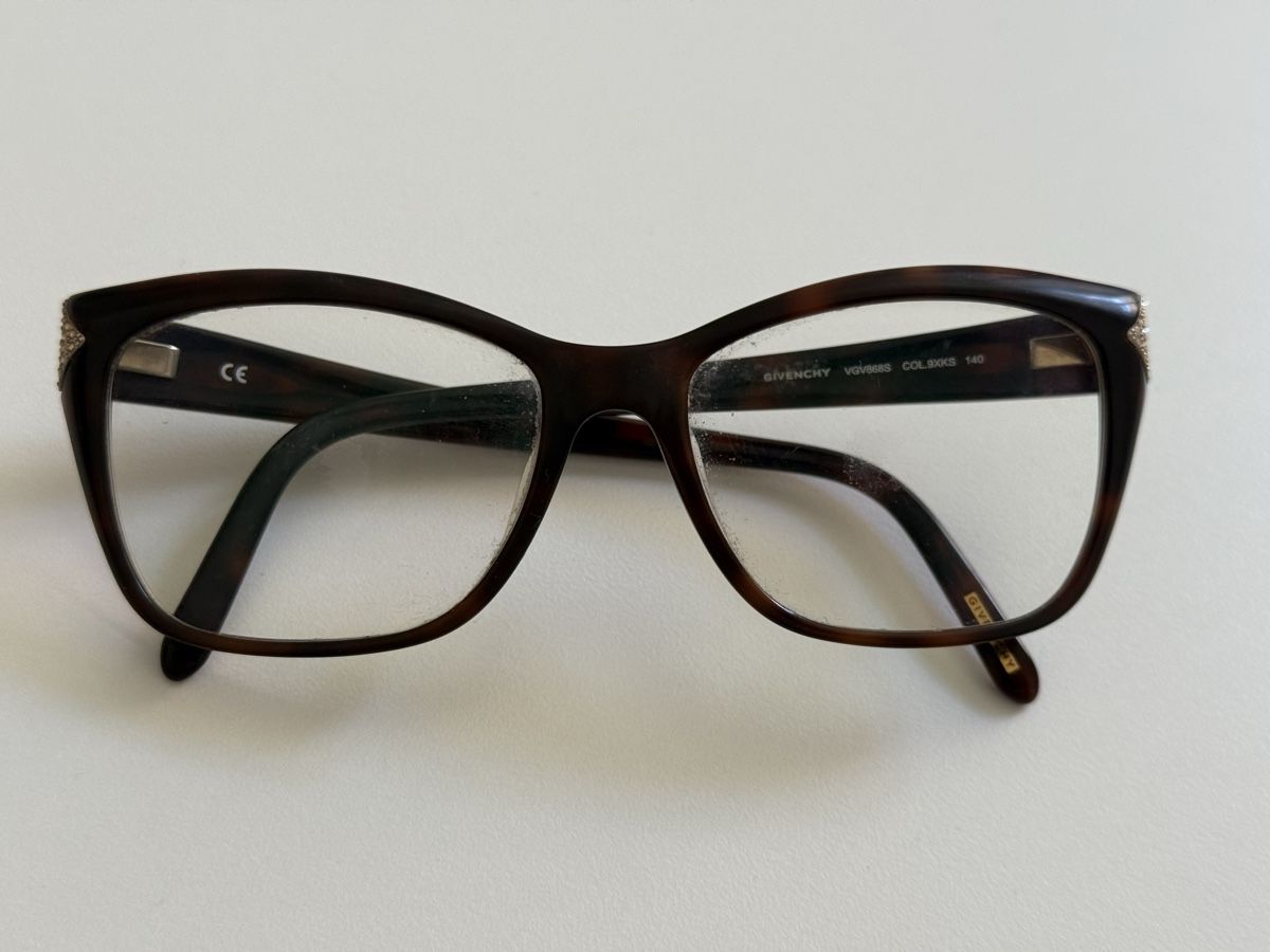 Givenchy Occhiali & Lenti: Lunettes de vue vintage marron strass Givenchy – Usato da Tavannes venduto da Thriftshop