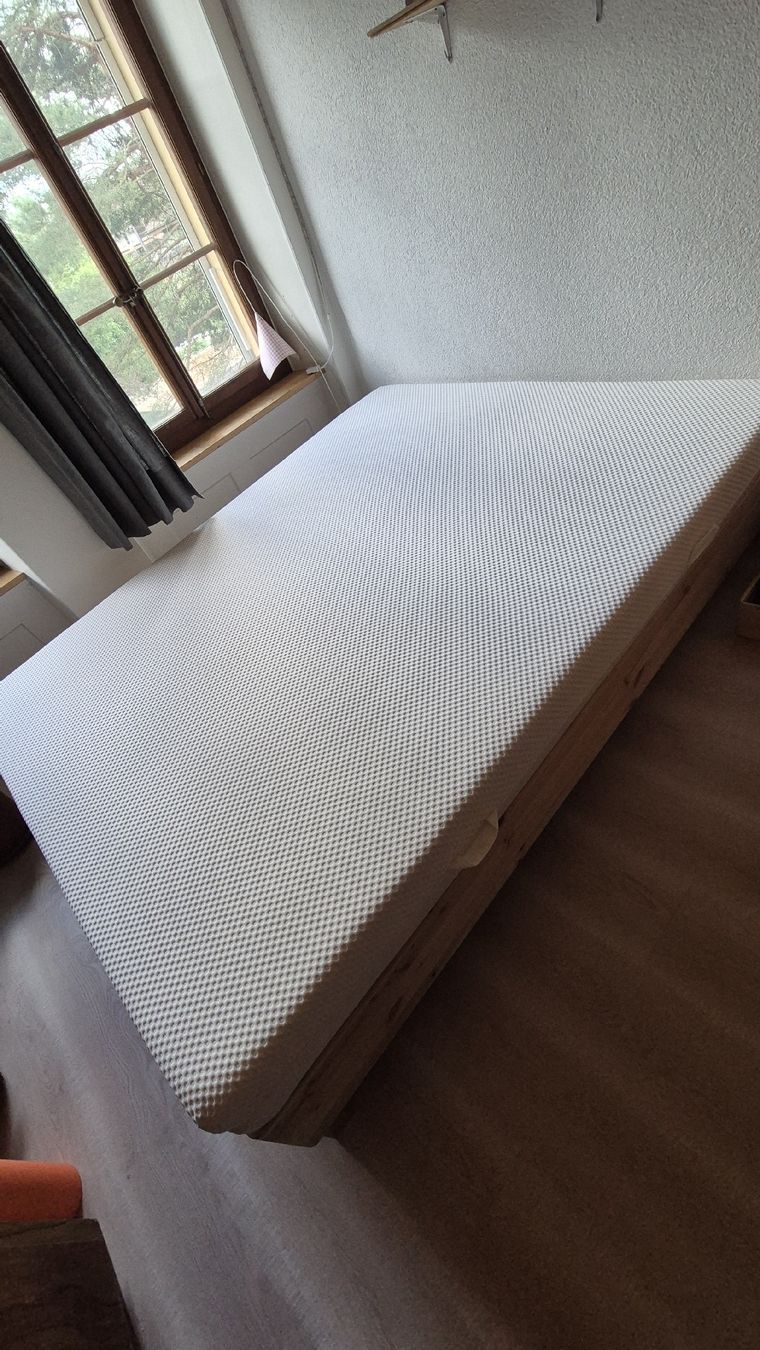 Ikea Letti: Bett, 160×200, inkl. Matratze – Usato da Biel/Bienne venduto da ste_ryw5