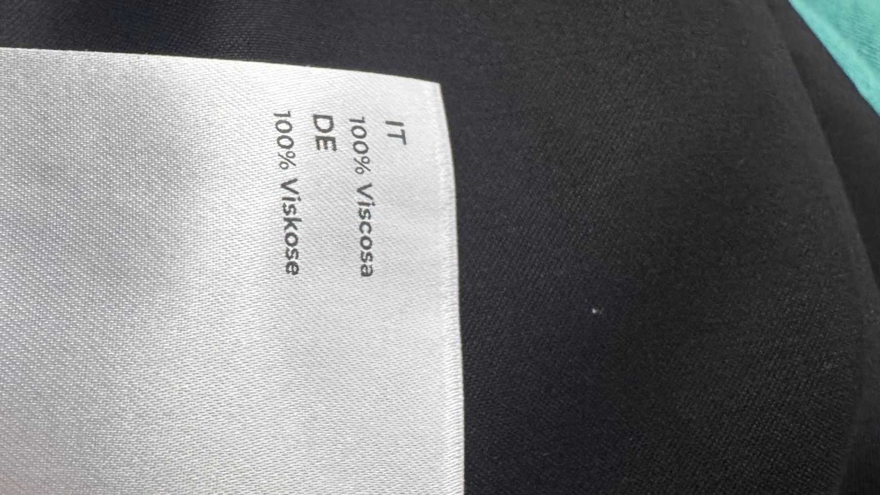 Kleider: New Satin Dress M – Neu (gemäss Beschreibung) aus Altendorf von Ro 5
