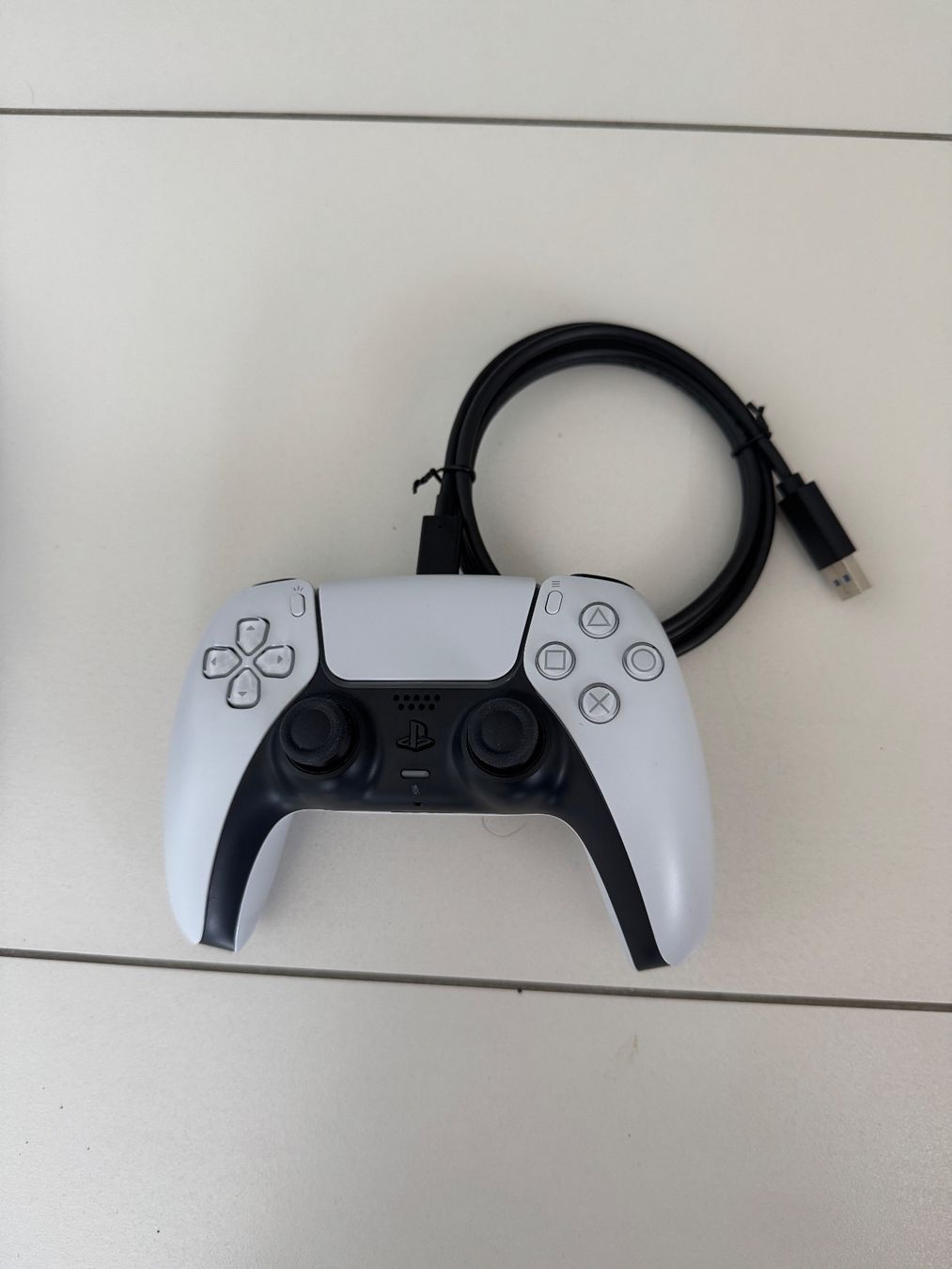 Sony Consoles: Sony PlayStation 5 + PS5 Controller – D'occasion à Ennenda par Gatzby 4