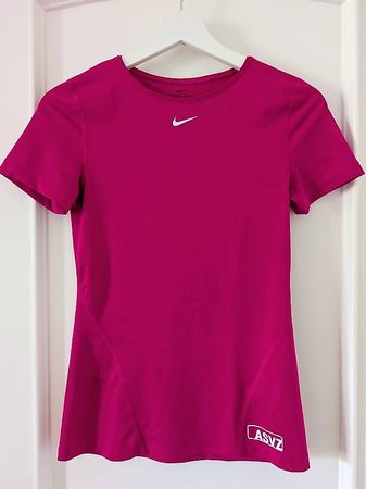 8-tlgs. Exklusives Sportshirt- Paket, XS, Nike Dri-Fit,Scott