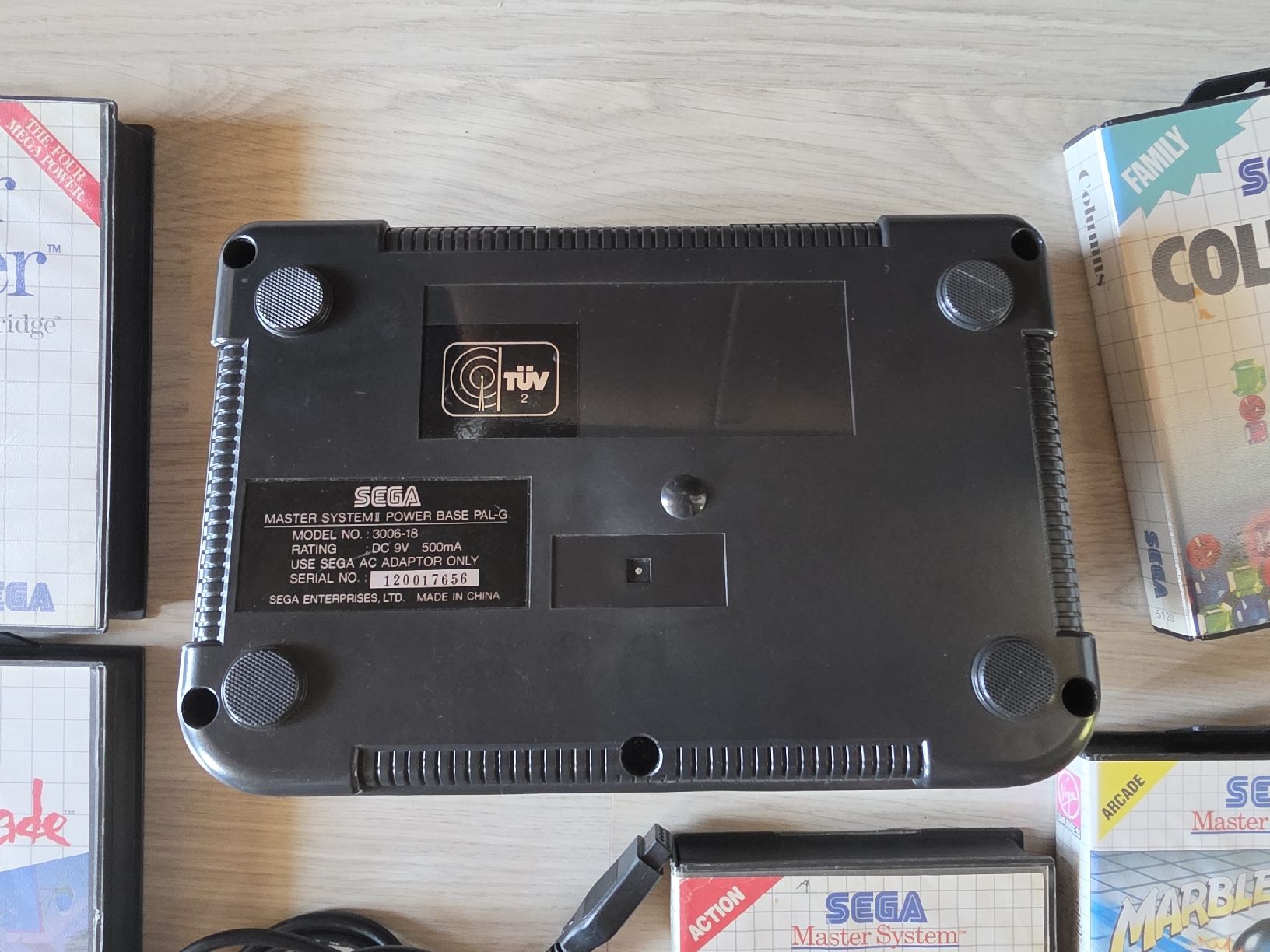 Sega Giochi: Sega Master System II + SG Commander + 5 Spiele – Usato da Tafers venduto da whereyogamesat 2