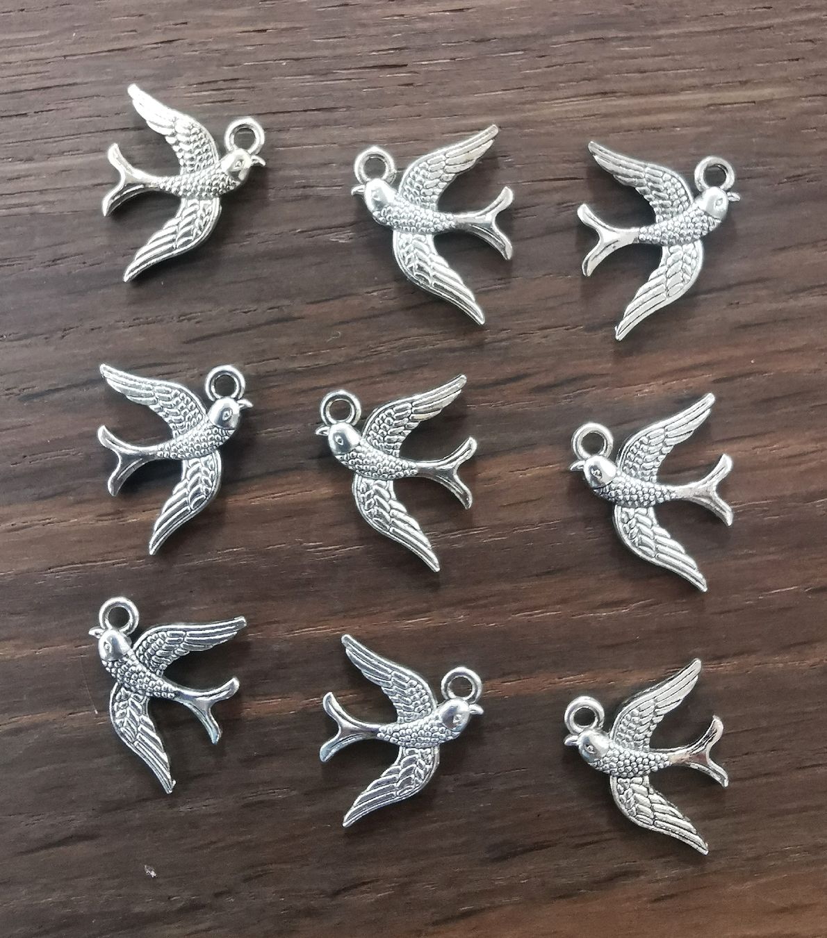 Ciondoli: 9er Set  Charms Anhänger Vögel – Nuovo (secondo la descrizione) da Obergerlafingen venduto da Sigus