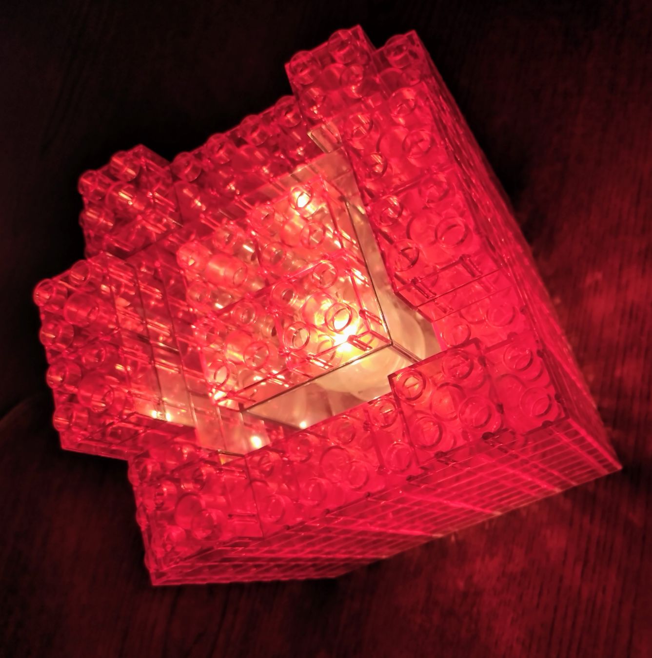 Lampade: Kreaton Lampe aus Bausteinen, Rot – Nuovo (secondo la descrizione) da Tavannes venduto da bengra
