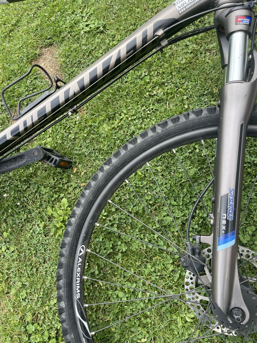 Specialized Biciclette: Vélo Specialized taille L – Difettoso da Bevaix venduto da Greg999 1