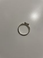 Eleganter Schleifenring silberfarben mit Zirkonia