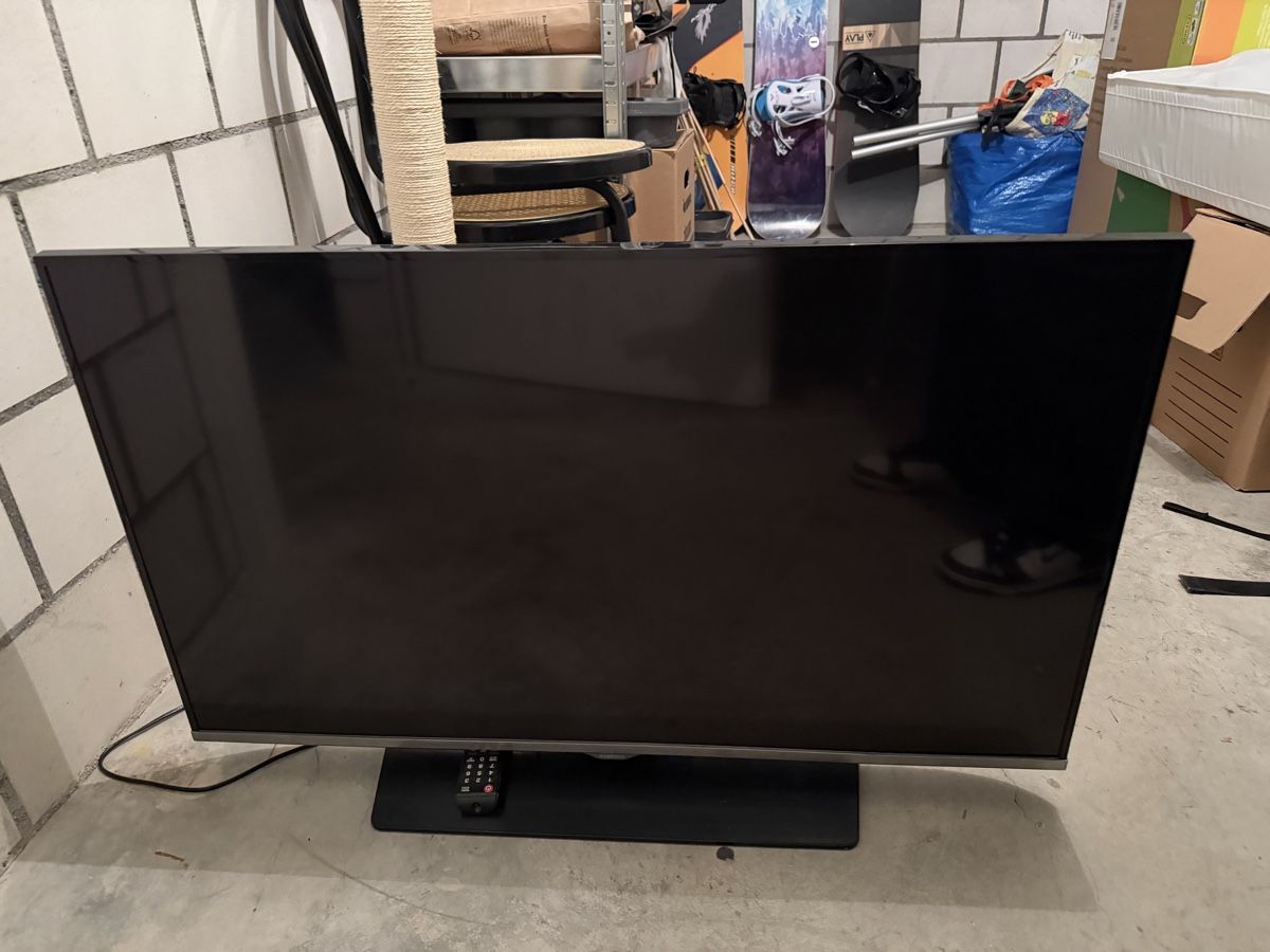 Fernseher: Fernseher, funktioniert einwandfrei – Gebraucht aus Boll von Yasbi