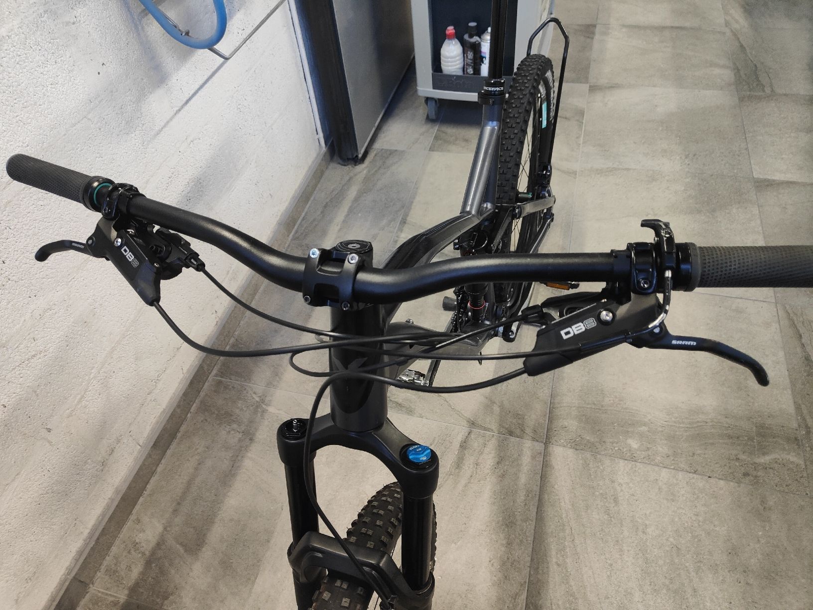 Votec Biciclette: Votec VE Elite 2018 – Usato da Fribourg venduto da cle_c9gk 3