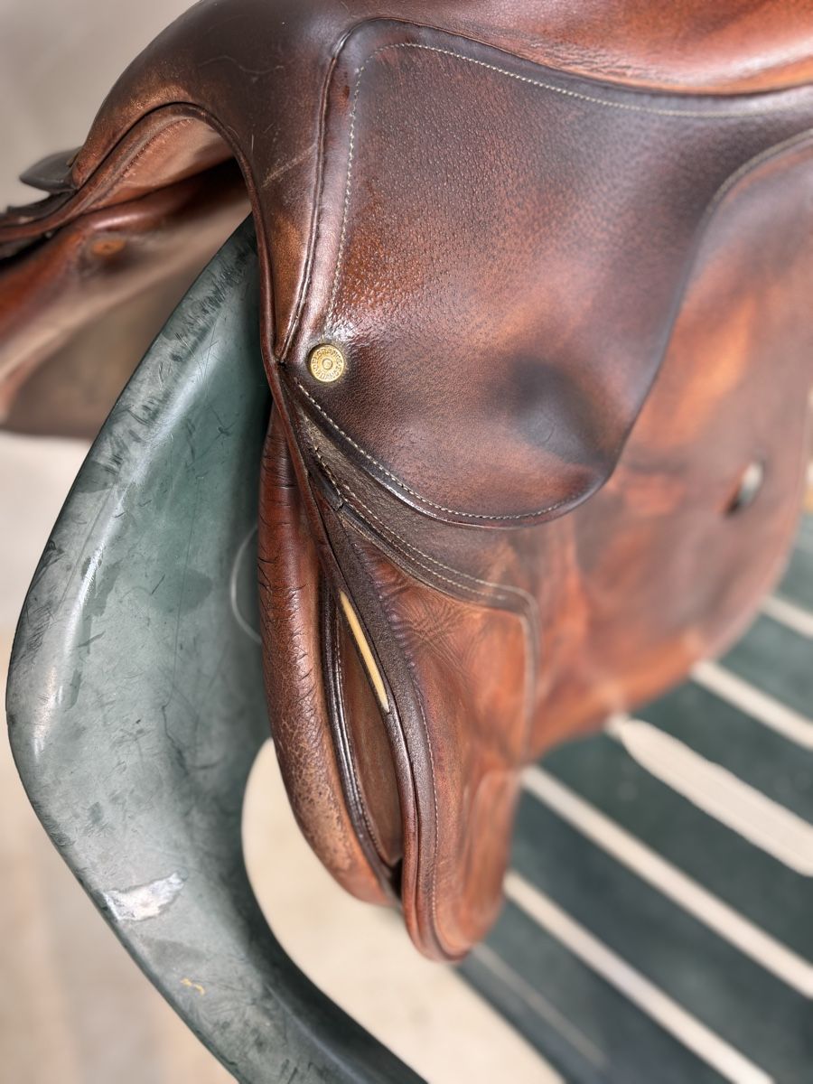 Selles, accessoires: Selle Bruno Delgrange 17.5 – D'occasion à Puplinge par Mady88 7