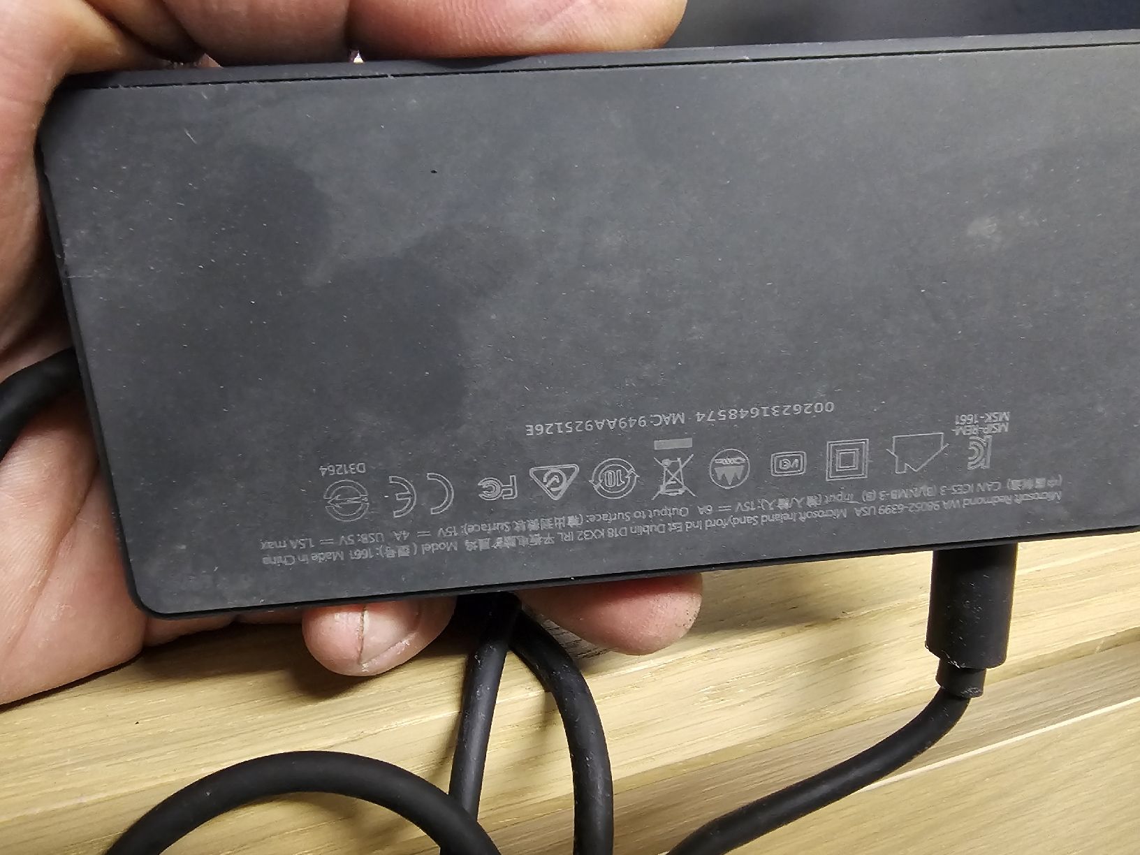 Microsoft Docking station: Microsoft Surface Dockingstation und Netzteil-Adapter – D'occasion à Goldau par Sinux 3