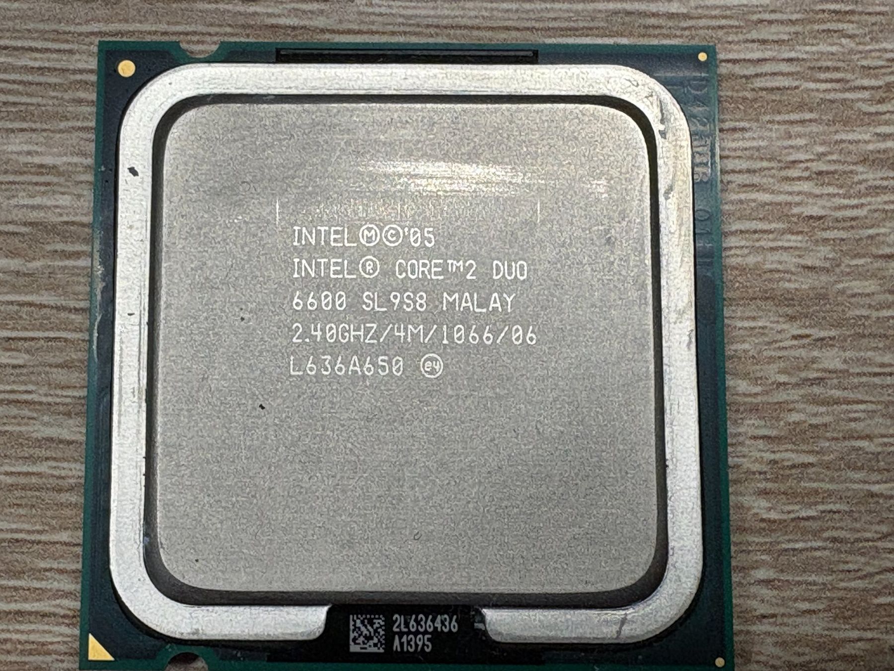 Intel Componenti elettronici: Intel Core 2 Duo Processor E6600 (2,4 GHz, Socket 775, 4 MB) – Usato da Adlikon b.Regensdf venduto da Cappo