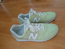 New Balance Sneaker hellgrün Grösse 38