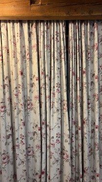Vorhänge: 4 Rideaux fleuris Schilliger – Gebraucht aus Jussy von sal_2xjp