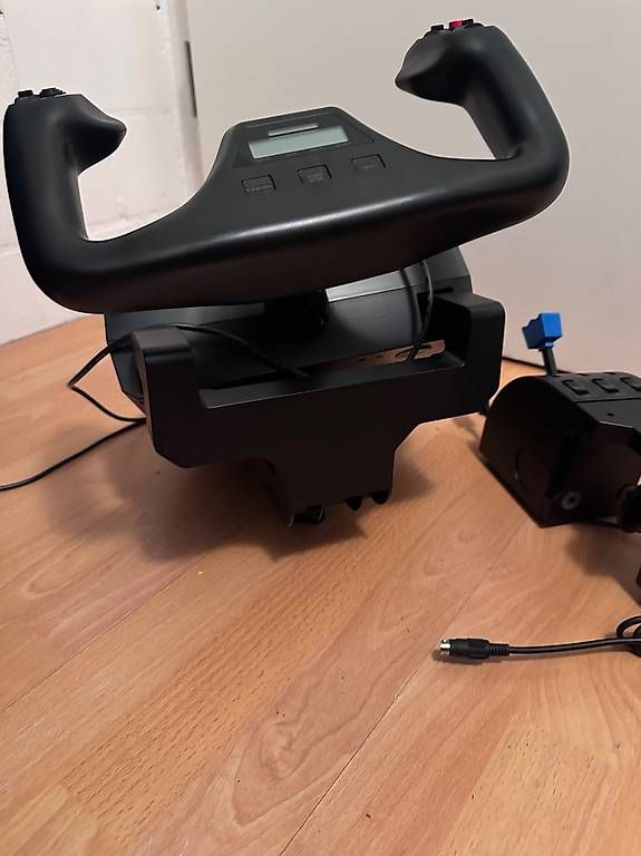 Controller: Logitech G Saitek Pro Flight Yoke System – Gebraucht aus Pratteln von Dpico 2