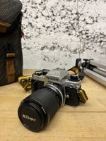 Nikon FA Analogkamera mit Objektiv und Zubehör Set