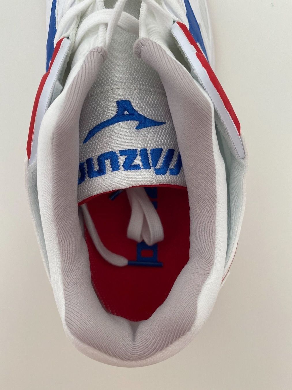 Mizuno Herrenschuhe: MIZUNO SKY MEDAL Sneaker Herren, Gr. 41 – Neu und originalverpackt aus Luzern von falena01 7